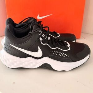 NEW! Nike Men’s Fly.By Mid 3 Black White Athletic Basketball Shoes - Size 8